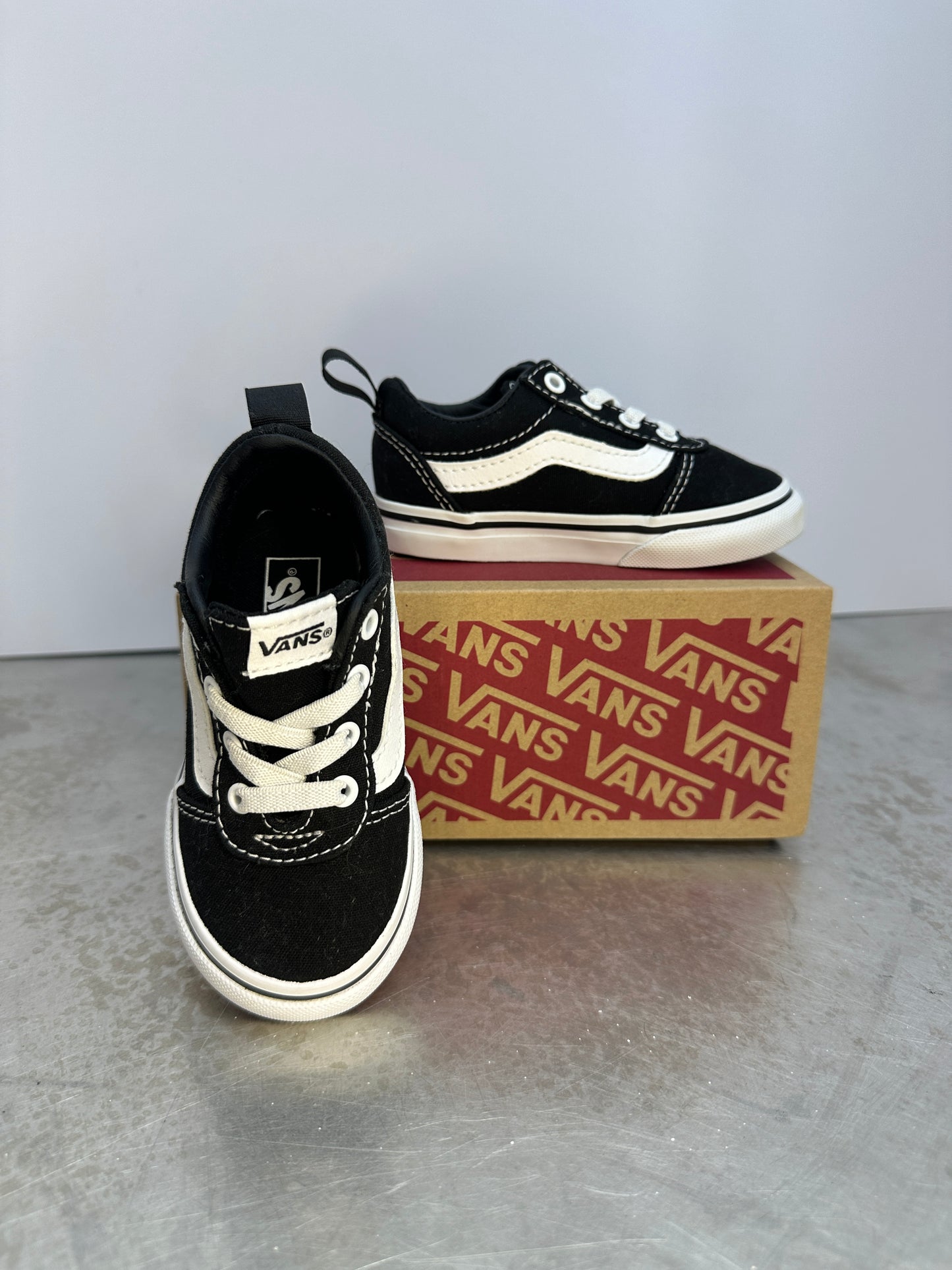 Vans Toddler Ward Elastic Lace Slip-On Size 6