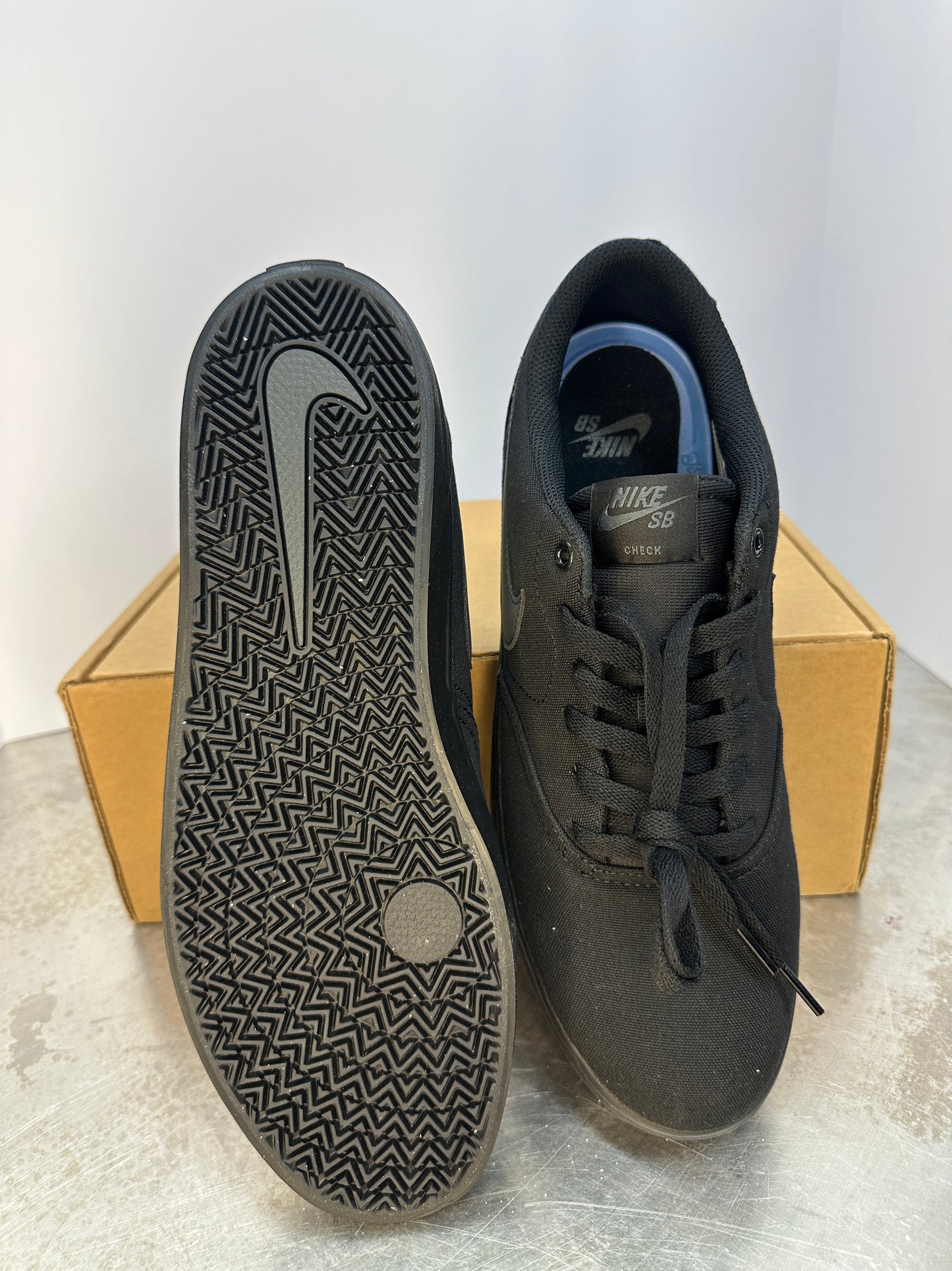 Nike SB Check Chron Solarsoft Canvas Skate Shoe Men’s 10.5