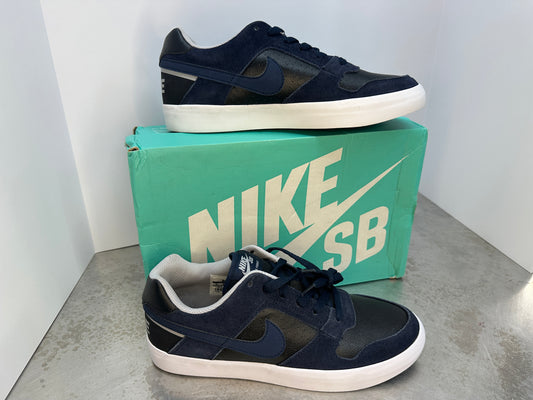 Nike SB Delta Force Vulc Men’s size 9