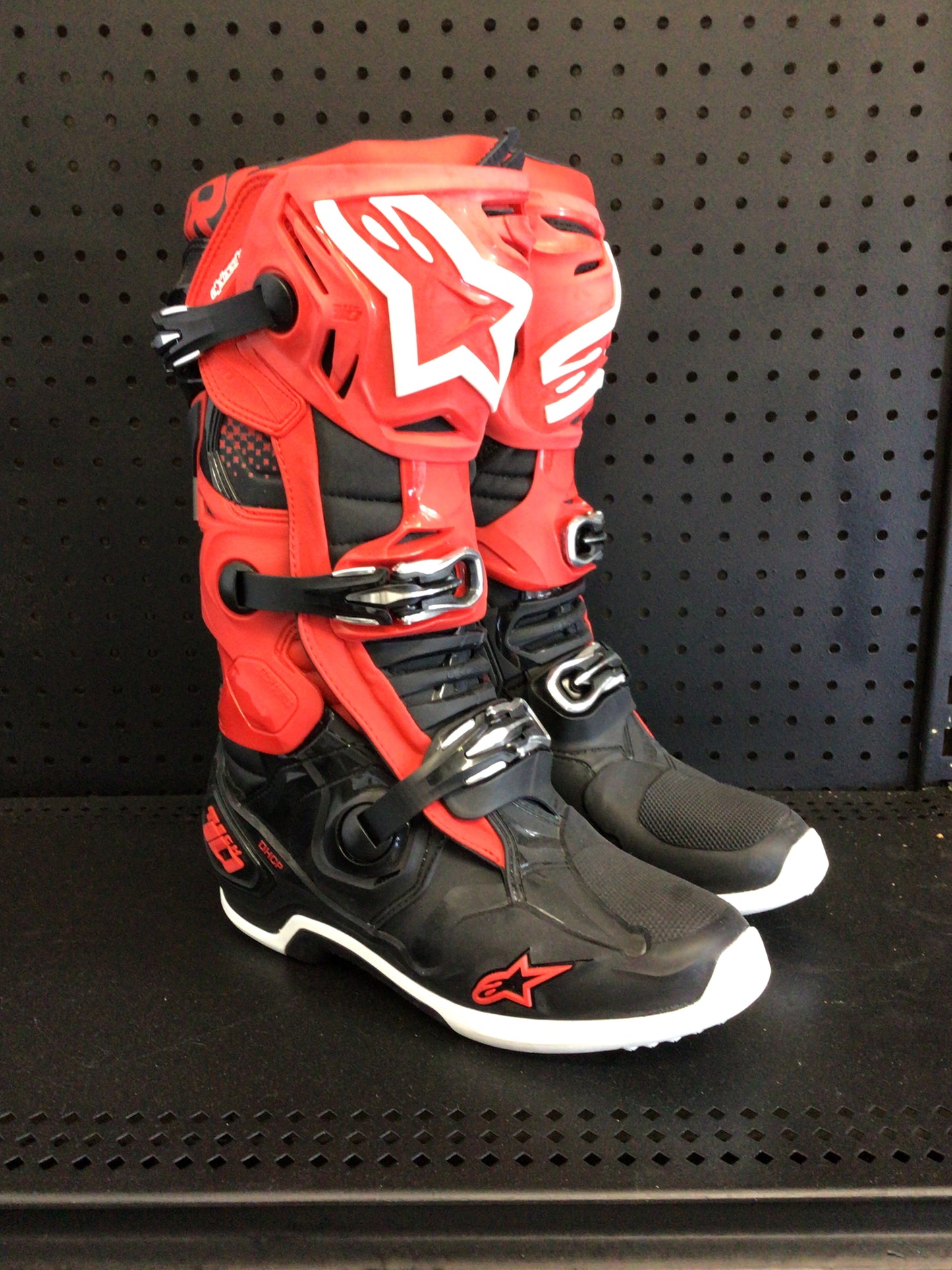 Alpinestars Tech10 size 8